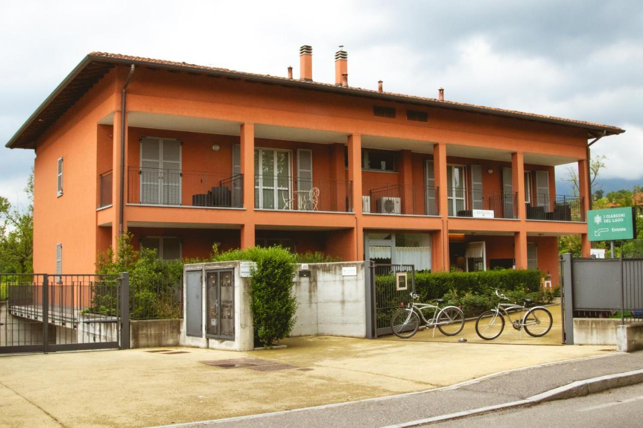Agriturismo Familiare I Giardini Del Lago Varese Exterior foto